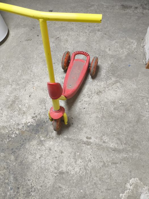 Продам самокат б/у