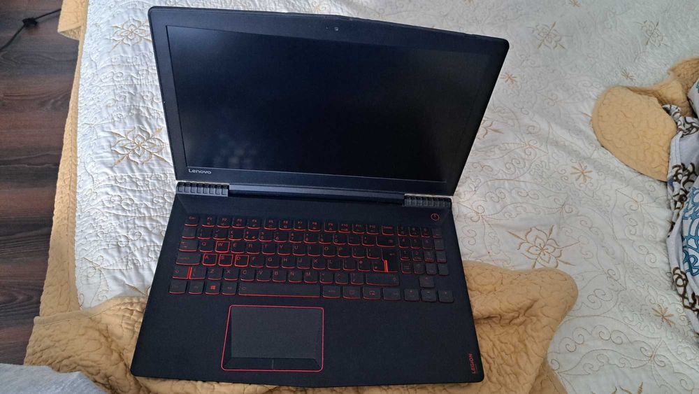 Lenovo Y-520 15 IKBN
