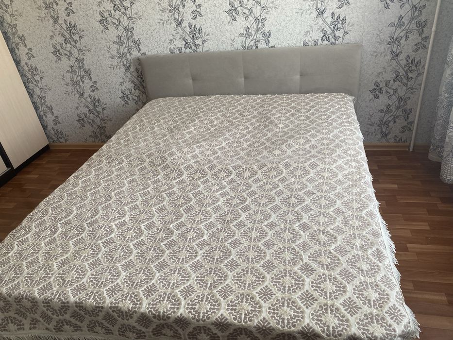 Продам двухспальнюю кровать