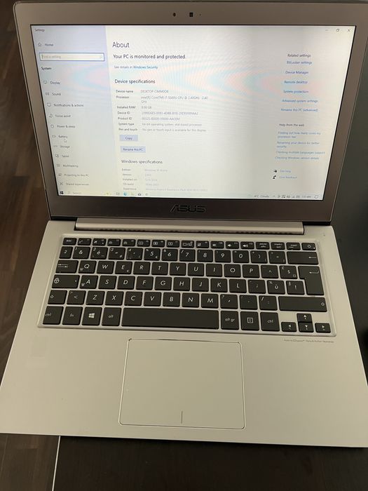 Se vinde laptop asus