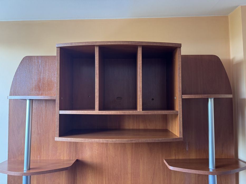 Секция за хол, запазена