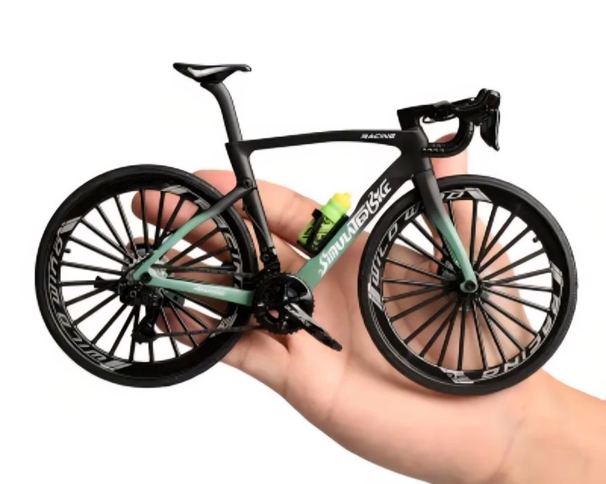 Vând machete biciclete