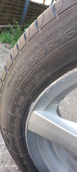 Vind 4 jenți alluminio cu cauciucuri de vara