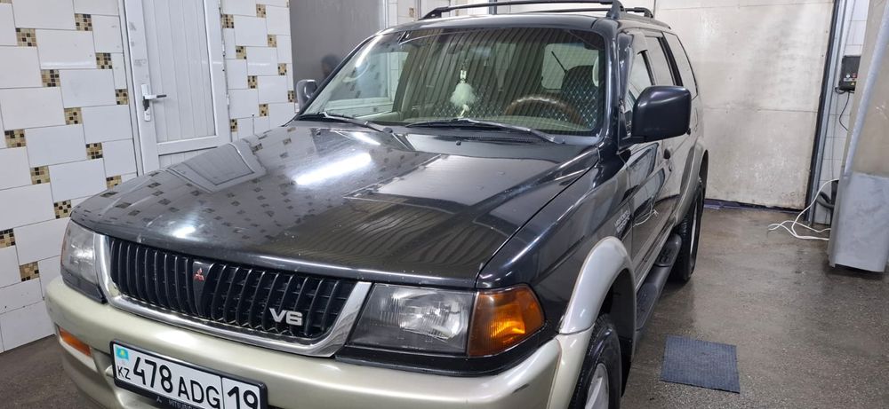 Продам Монтеро спорт