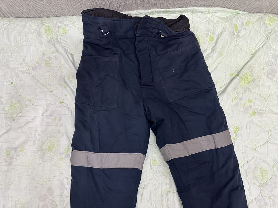 Продается зимняя спецодежда