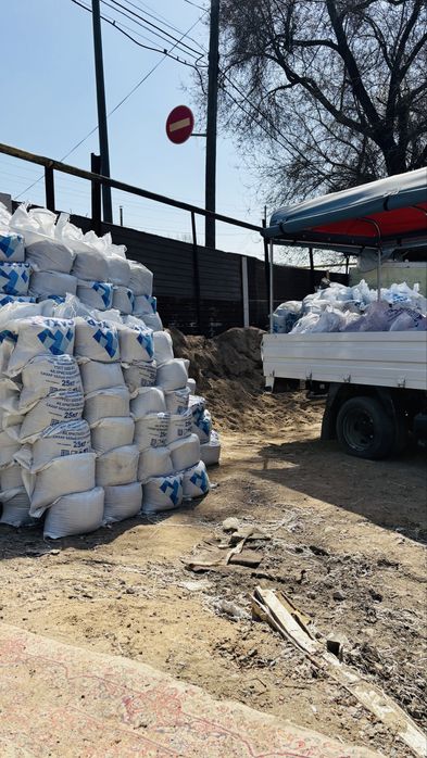 Отсев, песок, глина, керамзит, щебень в мешках