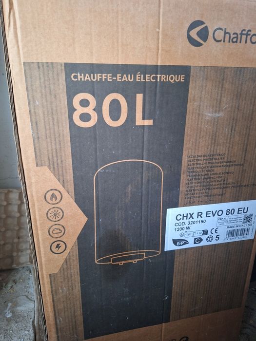 Vând boiler nou in cutie