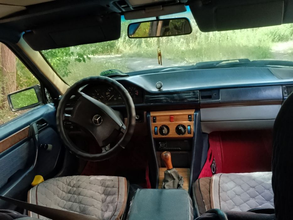 Продам Мерседес 124