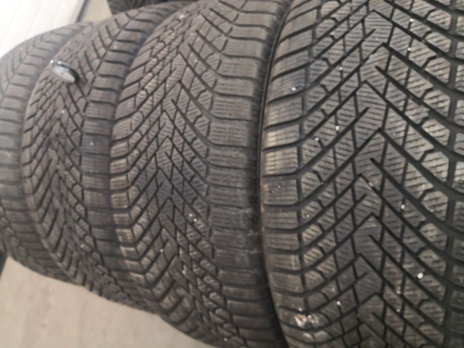 285 40 22 цола гуми Pirelli dot 22 4 броя