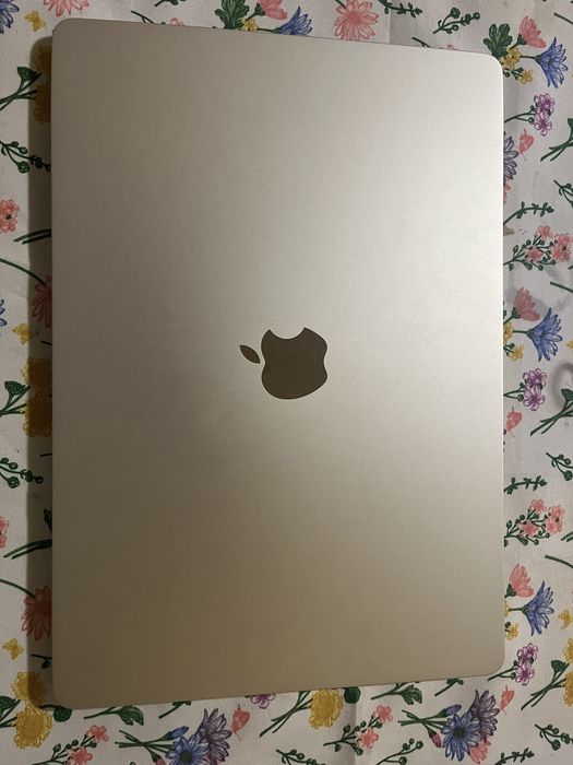 Macbook air 15” M4 16/256