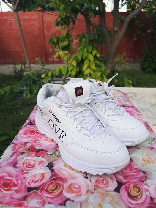Adidasi dama Lotto,Life'sLove 38,5