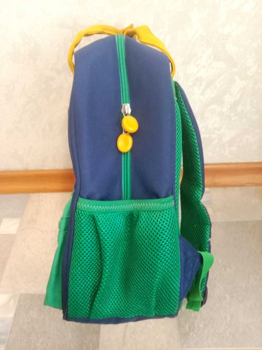 Рюкзак школьный.