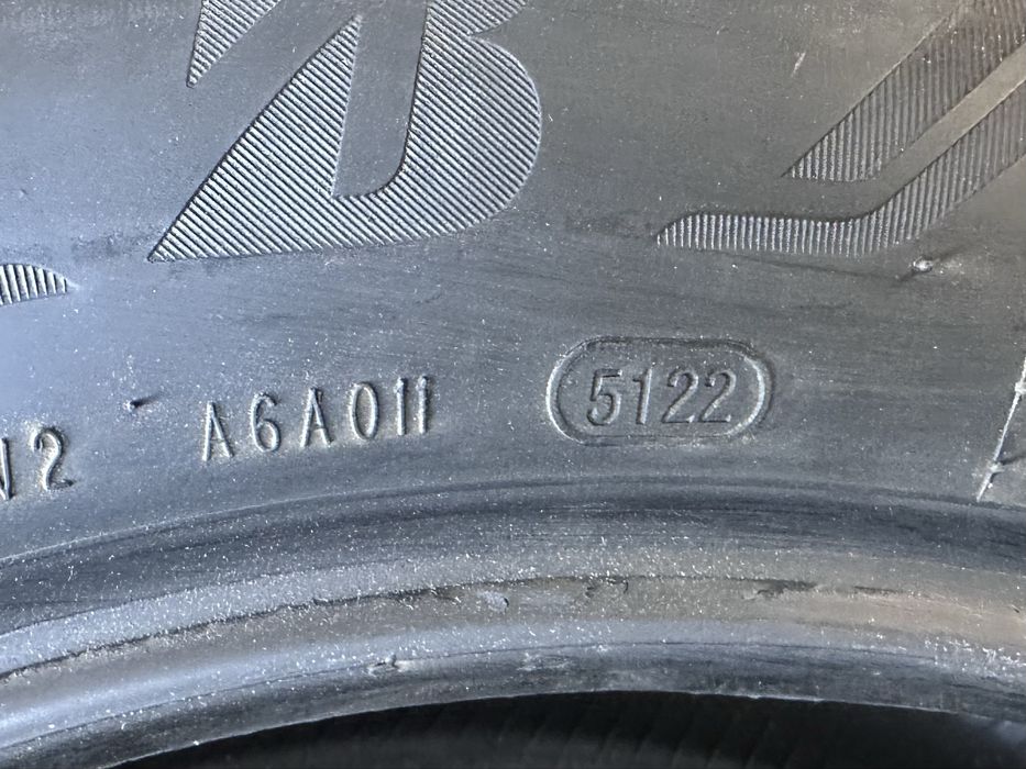 4 броя летни гуми Bridgestone 245/50/19