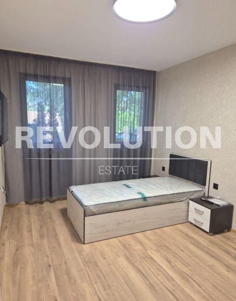 Дава се под наем Тристаен апартамент в Варна, м-т Траката - 120 кв.м за 698.19 € - Снимка #1