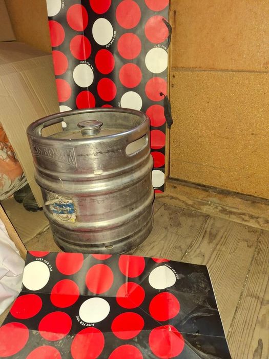 Продам бачок в отличном состоянии