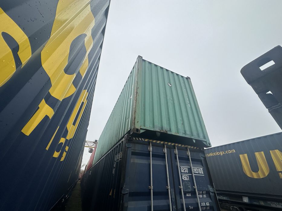 Продам срочно контейнера