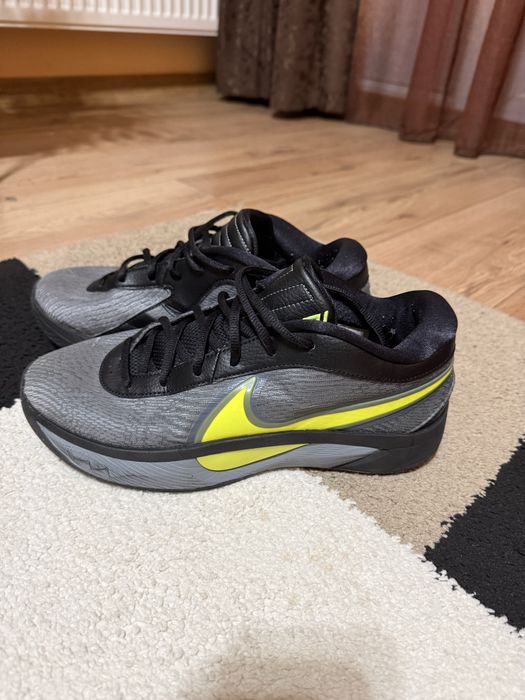 nike giannis freak 6