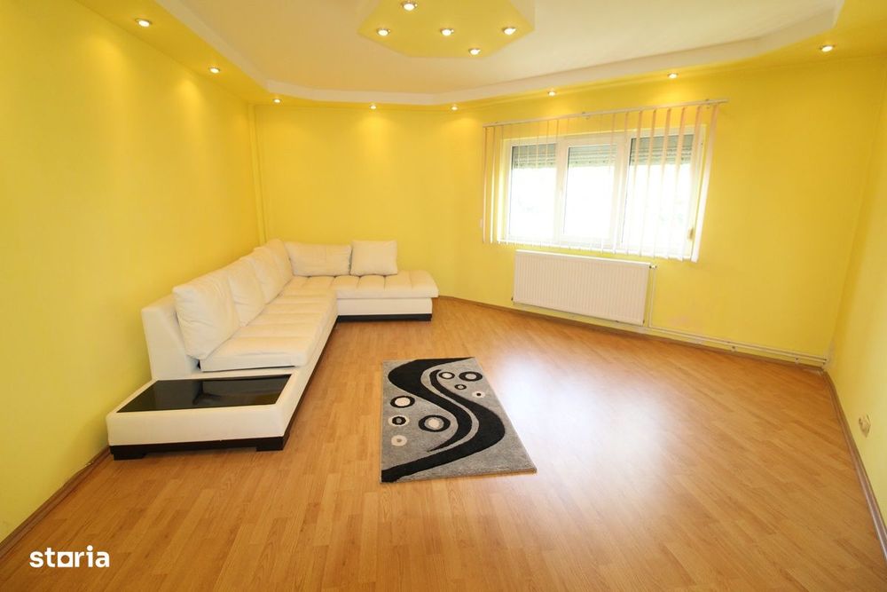 Vând apartament 2 camere în Hunedoara, zona Micro5-Bd. Dacia, et. 3...