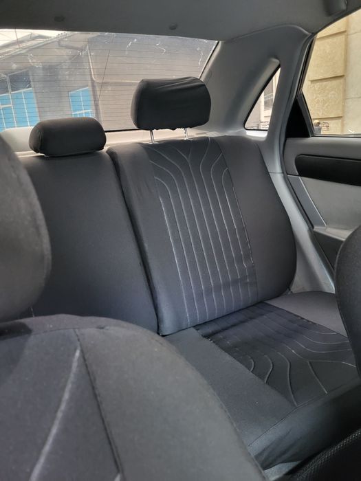 Lasetti 1.8 sotiladi