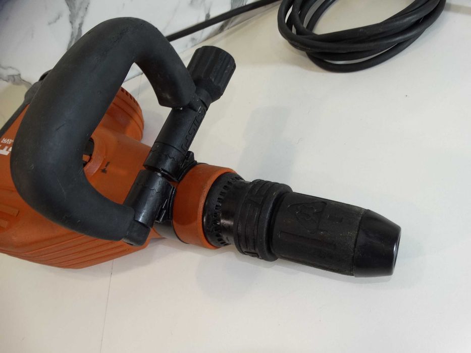 2025 - Hilti TE 700 AVR - Къртач 11.5 J