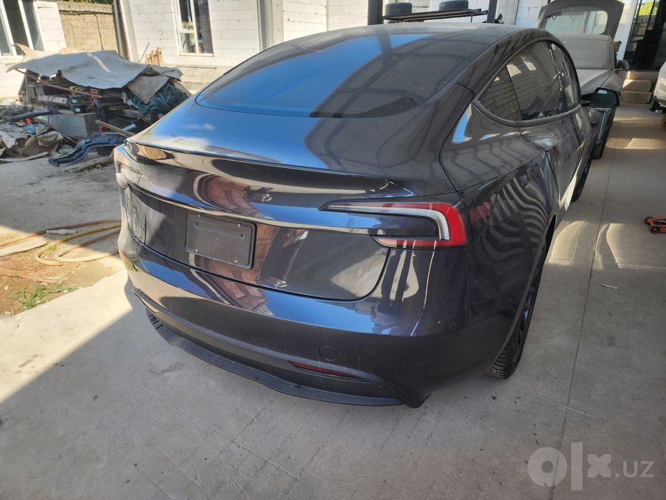 tesla model 3 Highland