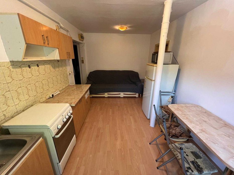 Proprietar inchiriez apartament 3 camere semidecomandat - Circuvalatiunii