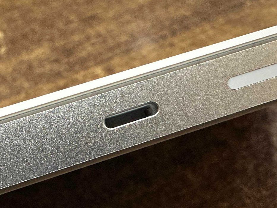 Безжичен тъчпад Apple Magic Trackpad 2 / А1535