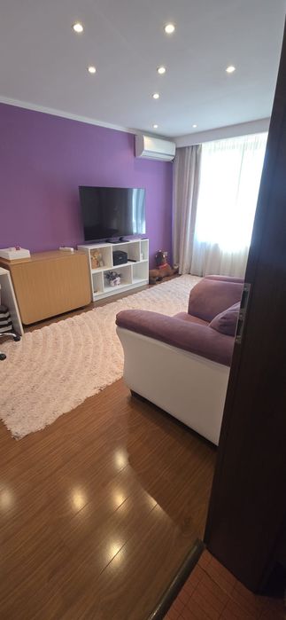 Direct Proprietar: Apartament 3 camere, zona Diham, complet utilat, loc de parcare inclus