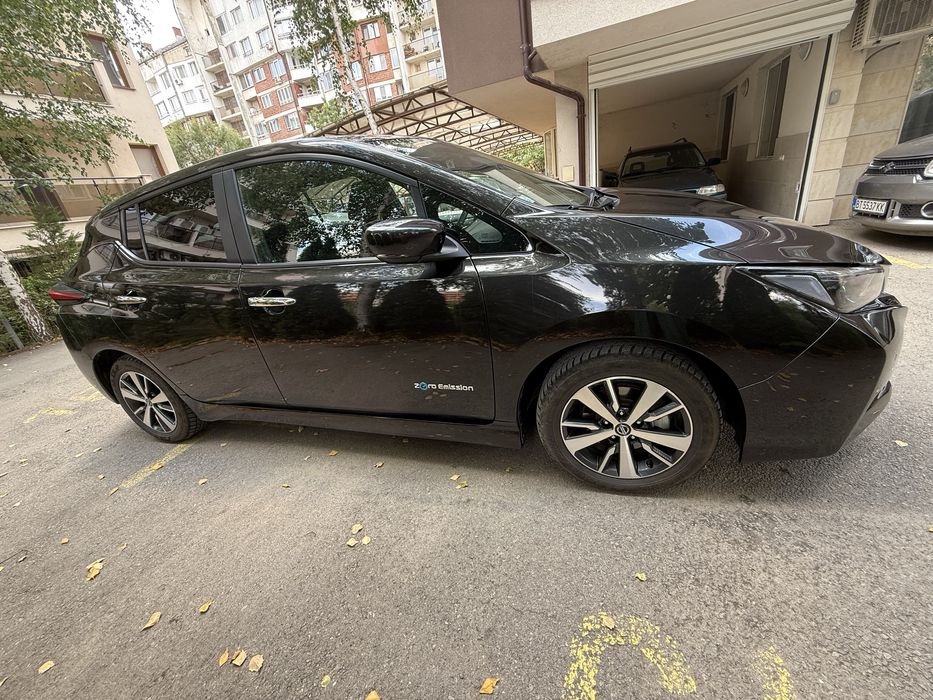 Nissan leaf - електрически
