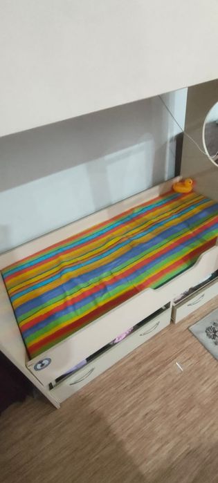 Детская двухярусная кровать с матрасом