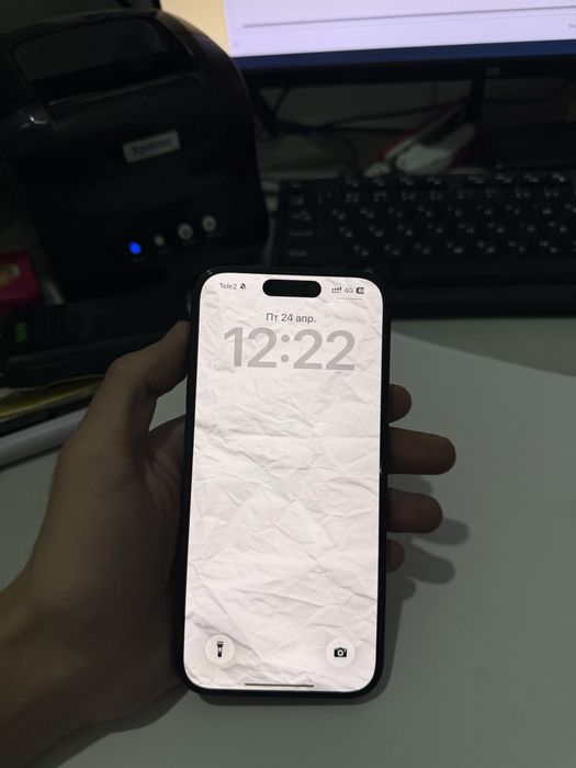 iPhone 15pro с гарантии