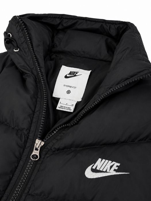 Яке на Nike Black
