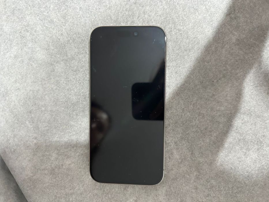 Iphone 15 pro в отличном состоянии