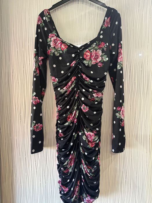 Нова рокля Guess