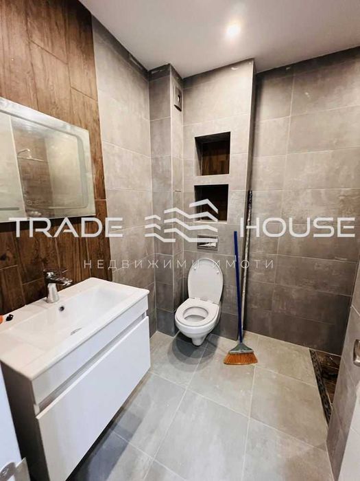 Дава се под наем Тристаен апартамент в Пловдив, Христо Смирненски - 110 кв.м за 650 € - Снимка #9