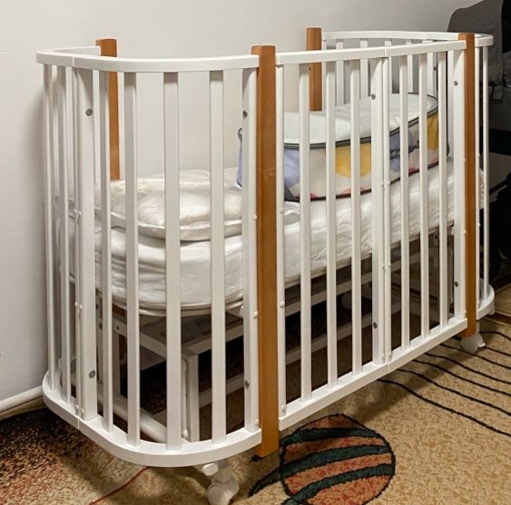 Продам кроватку  с маятником