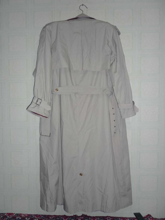 Плащ утепленный.