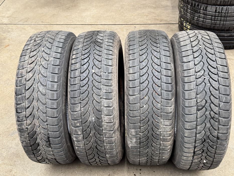 215/65/R16C Bridgestone Blizak 4бр зимни бус dot3919