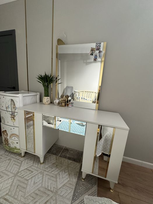 Туалетный столик