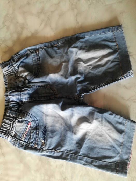 Продавам детски къси панталонки-Boys denim