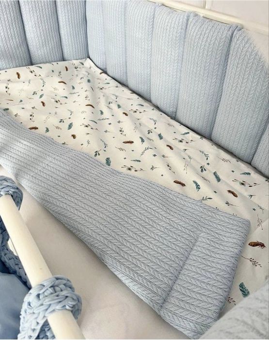 Бортик в кровать