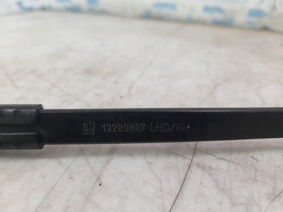 Brat stergator parbriz 13289887 Opel Astra J [2009 - 2012] 1.7 cdti A