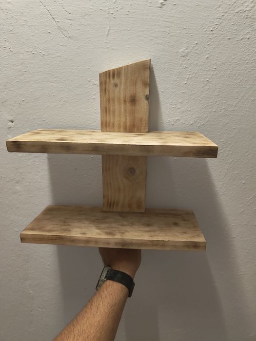 Дървени етажерки