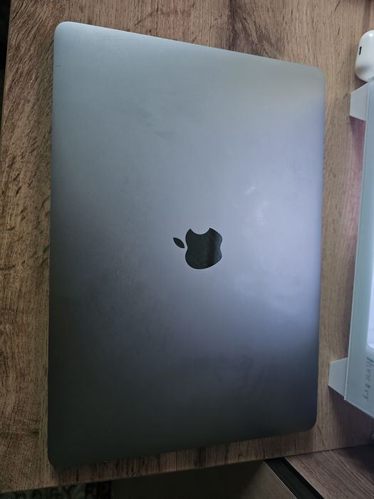 Apple Macbook Air M1
