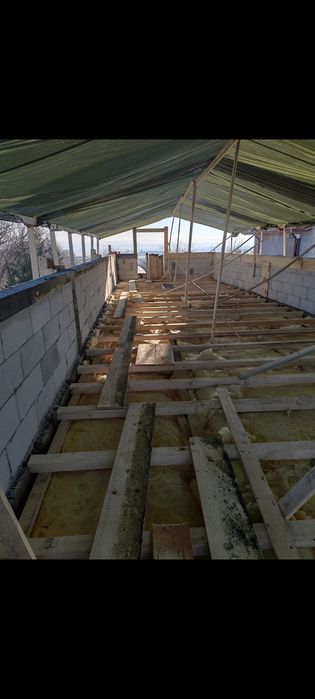 Înlocuim sau reparam acoperișuri