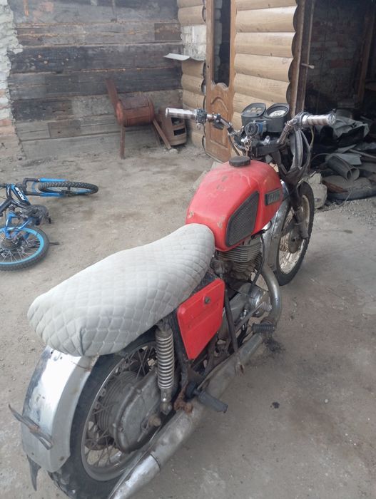 Продам Иж планета 5