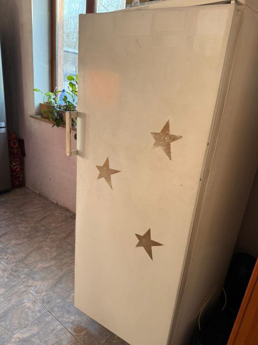 Продам холодильник