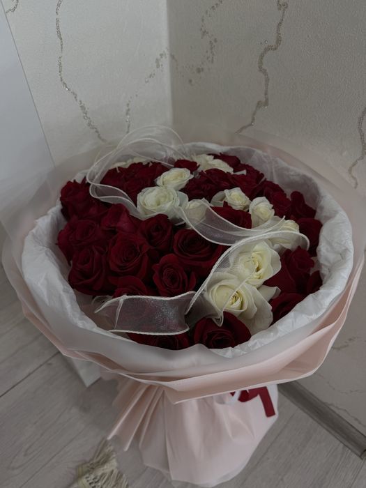 Цветы 51роза , только что получили