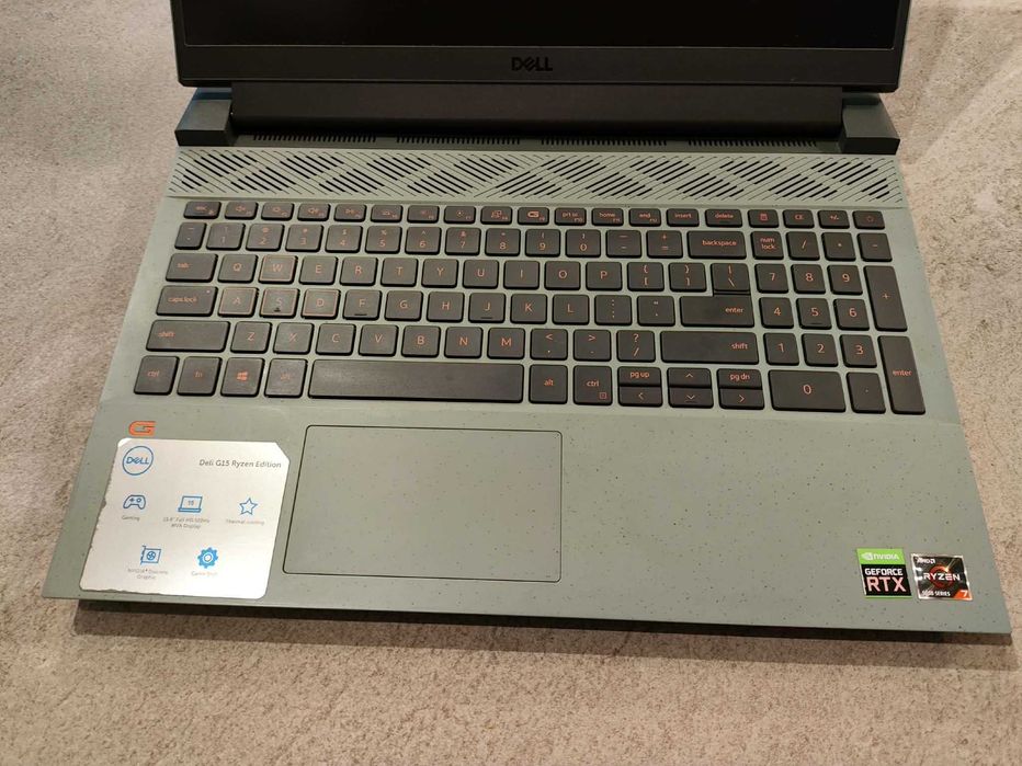 Гейминг лаптоп Dell G15 Ryzen 7 5800H 24GB
