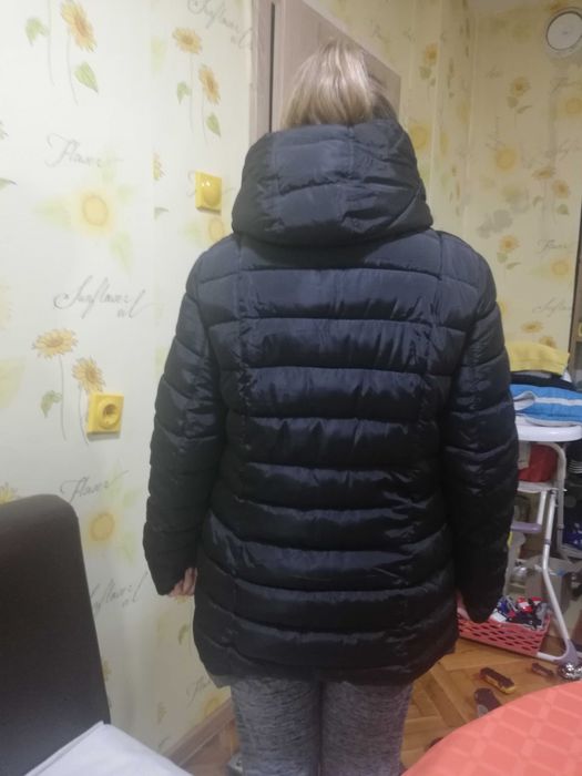 Продавам чисто ново зимно яке